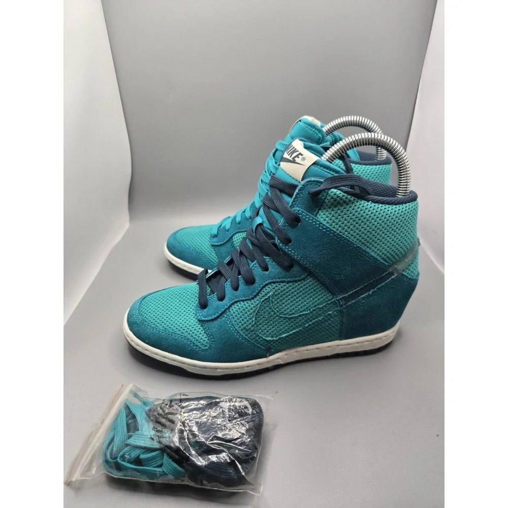 Nike Dunk Sky Hi Women's Size 8 Teal Blue Sneakers Style 644877-300